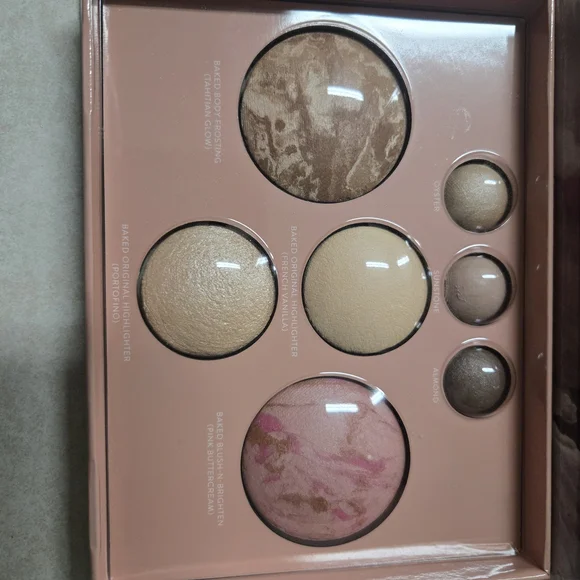 Laura Geller Baked Full Face Basics Set - Picture 4 of 4